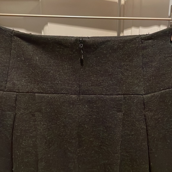 VINCE Wool / Angola Pleated Midi Flare Skirt - Picture 5 of 9